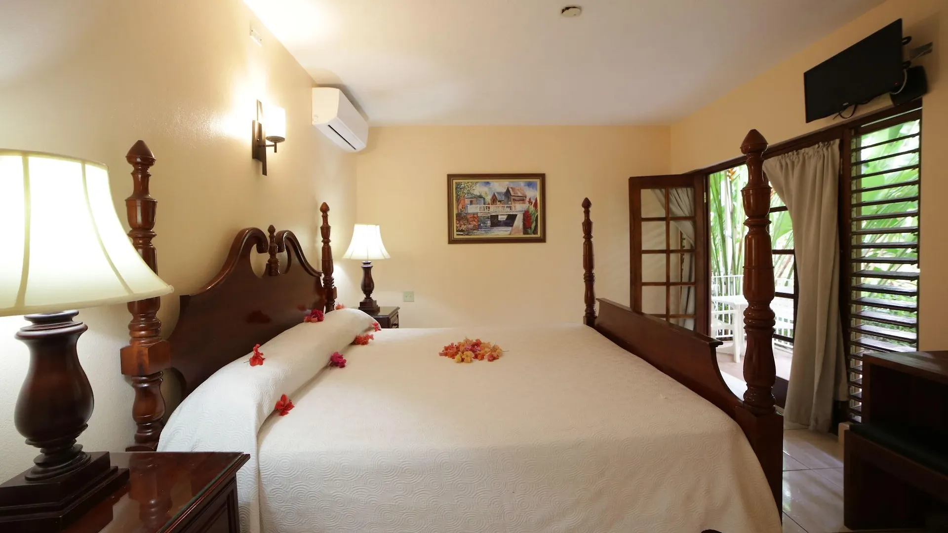 Negril Palms Hotel